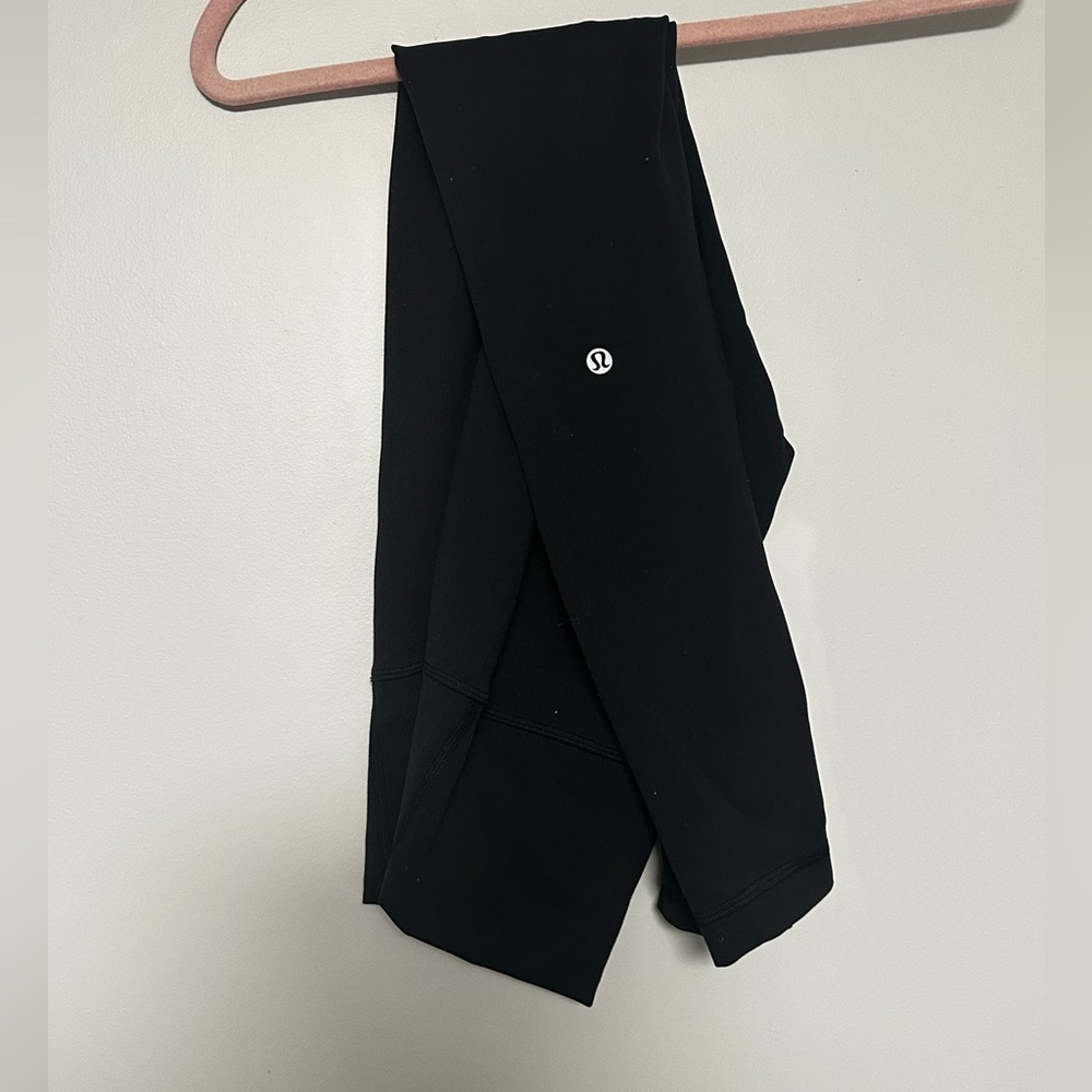 Black Lululemon leggings